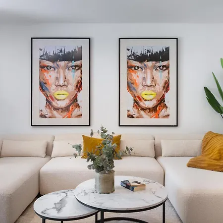 Prázdninový dům Vacation - Federer, Old Town With A Big Communal Pool And Andalusian Garden *