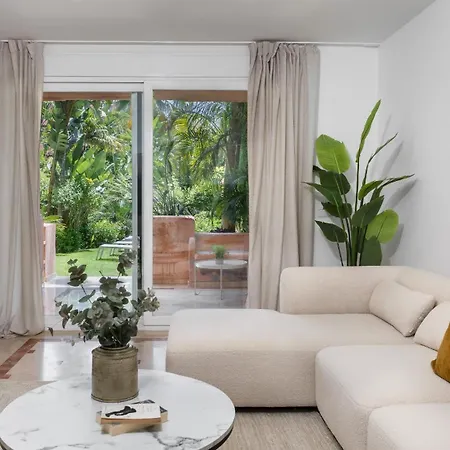 Vacation - Federer, Cine Room, Bbq, New Decoration, Garage, Old Town Location, Big Communal Pool, Andalusian Garden, Walking To The Μαρμπέλλα