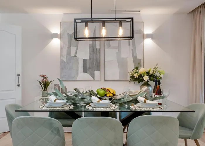 Vacation - Federer, Old Town With A Big Communal Pool And Andalusian Garden Marbella