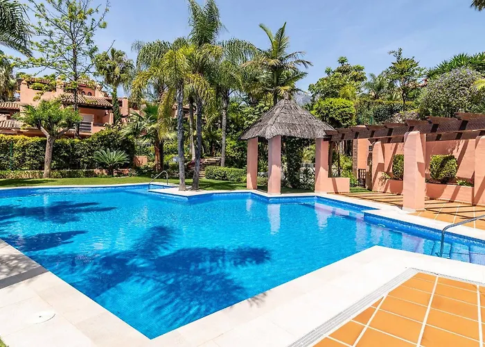 Feriehus Vacation - Federer, Old Town With A Big Communal Pool And Andalusian Garden *