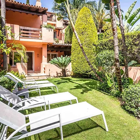 Сasa de vacaciones Vacation - Federer, Old Town With A Big Communal Pool And Andalusian Garden *