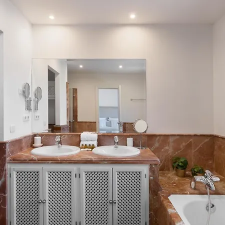 Vacation - Federer, Old Town With A Big Communal Pool And Andalusian Garden Σπίτι διακοπών *