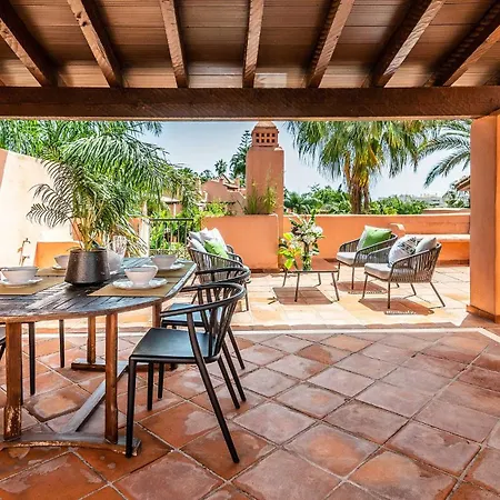 Vacation - Federer, Old Town With A Big Communal Pool And Andalusian Garden Marbella