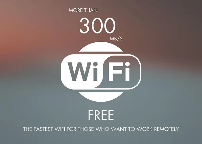 Ferienhaus Vacation - Federer, Old Town With A Big Communal Pool And Andalusian Garden *