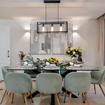 Vacation - Federer, Cine Room, Bbq, New Decoration, Garage, Old Town Location, Big Communal Pool, Andalusian Garden, Walking To The Semesterbostad Marbella