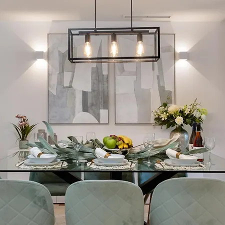 Vacation - Federer, Old Town With A Big Communal Pool And Andalusian Garden Marbella