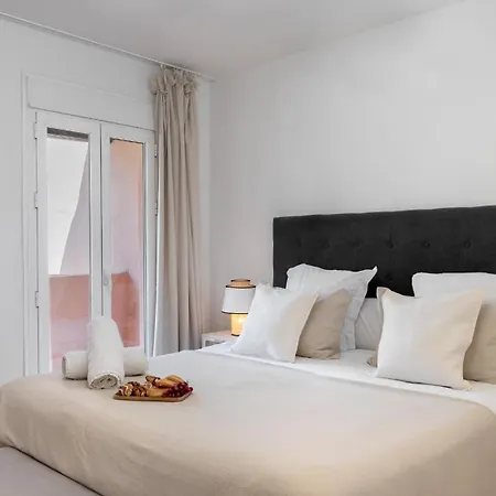 Holiday home Vacation - Federer, Old Town With A Big Communal Pool And Andalusian Garden Marbella