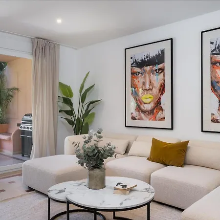 Vacation - Federer, Old Town With A Big Communal Pool And Andalusian Garden Holiday home