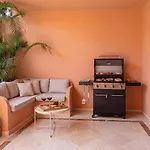 Vacation - Federer, Cine Room, Bbq, New Decoration, Garage, Old Town Location, Big Communal Pool, Andalusian Garden, Walking To The Marbella