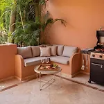 Holiday home Vacation - Federer, Cine Room, Bbq, New Decoration, Garage, Old Town Location, Big Communal Pool, Andalusian Garden, Walking To The Marbella