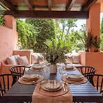 Vacation - Federer, Cine Room, Bbq, New Decoration, Garage, Old Town Location, Big Communal Pool, Andalusian Garden, Walking To The Holiday home Marbella